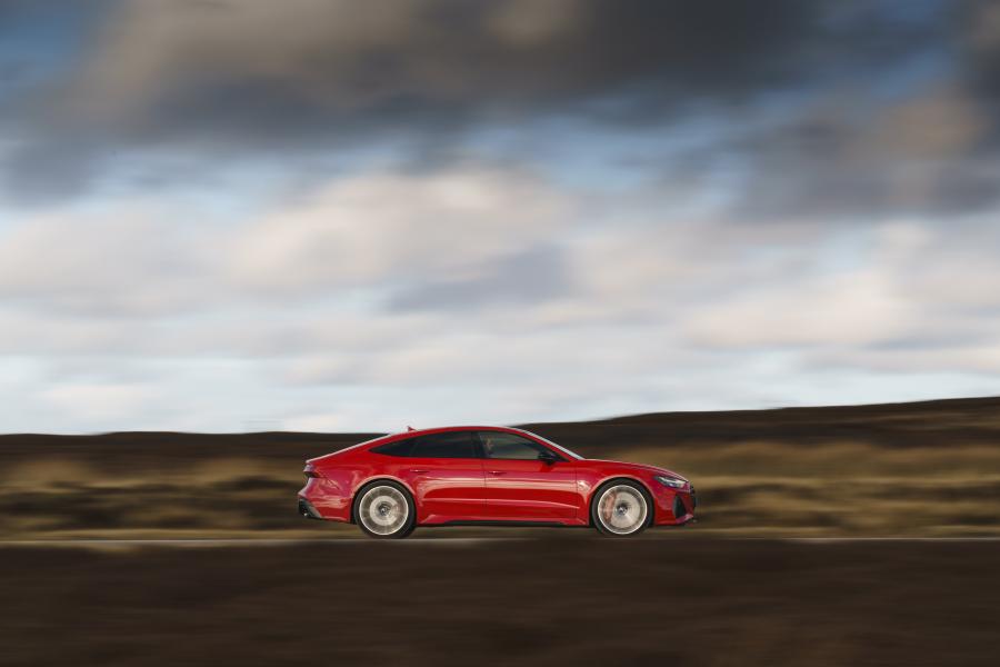  Audi RS7 Sportback 2020 года  (UK) (фото 3 из 118)